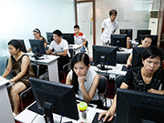 老师讲完学员操作再辅导